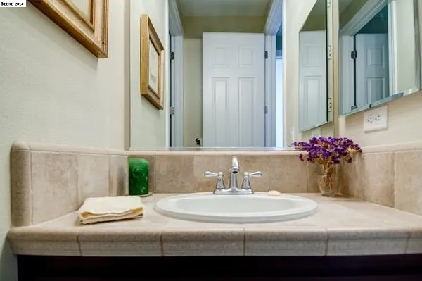 108 Seaview Court, Richmond, California 94801