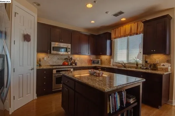 108 Seaview Court, Richmond, California 94801