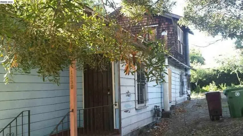 1330 E 32nd St, Oakland, California 94602-1023