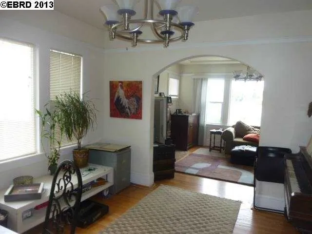 2018 16th Ave, Oakland, California 94606-4016