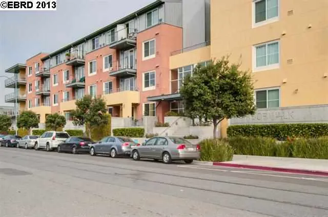 3090 Glascock 311, Oakland, California 94601