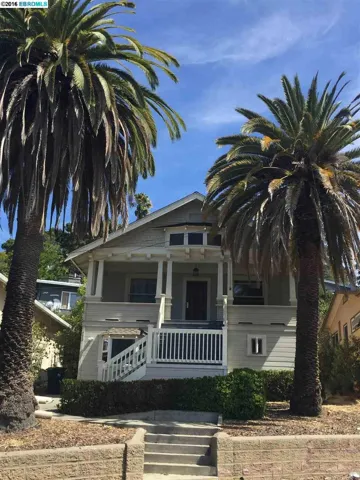 719 Grandview Dr, Martinez, California 94553-1309