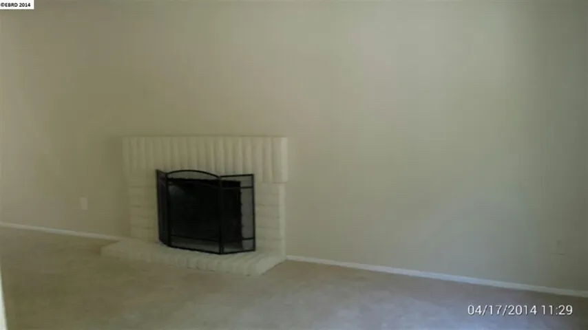 8 Parkridge Ct, Richmond, California 94803-1228