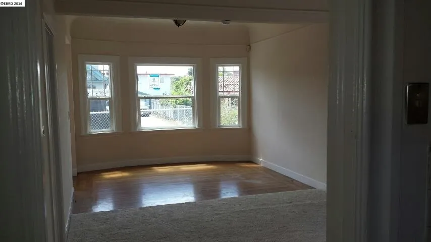 3558 Brookdale Ave, Oakland, California 94619-1014
