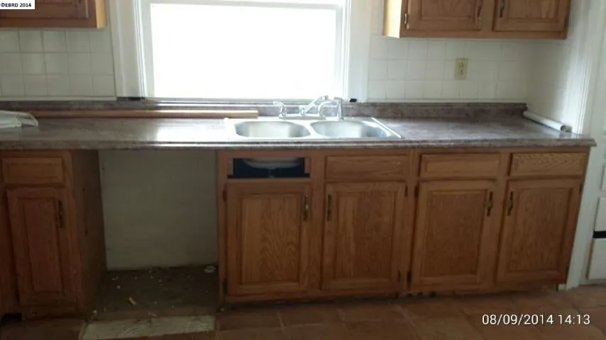 3558 Brookdale Ave, Oakland, California 94619-1014