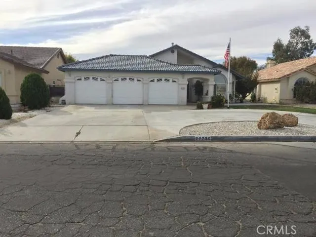 27230 Strawberry Lane, Helendale, California 92342
