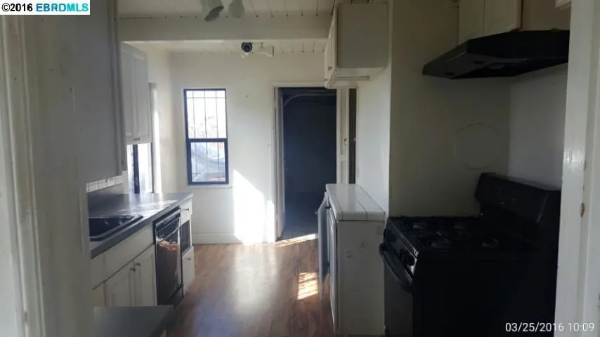 10541 Link St, Oakland, California 94603