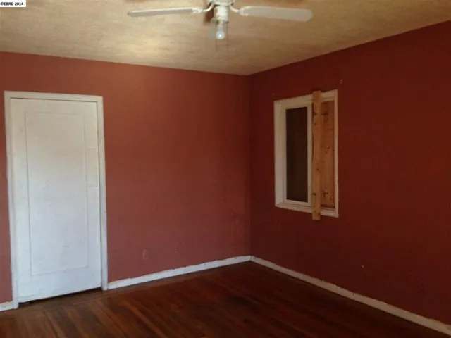 1077 75th Ave, Oakland, California 94621-2913
