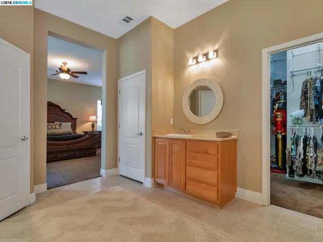 719 Stewart Way, Brentwood, California 94513