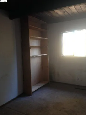 4731 Canyon Rd, El Sobrante, California 94803-3106