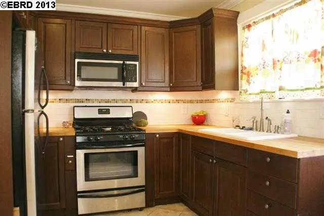 3529 Laguna Ave, Oakland, California 94602-2903