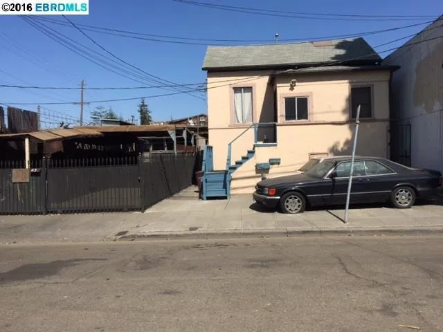 833 36th Ave, Oakland, California 94601