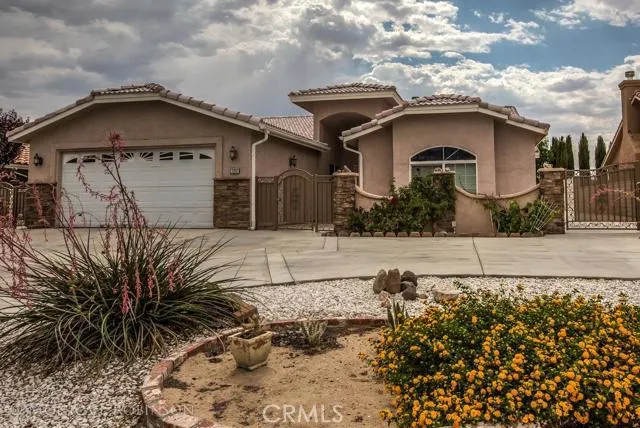 27212 Silver Lakes Parkway, Helendale, California 92342