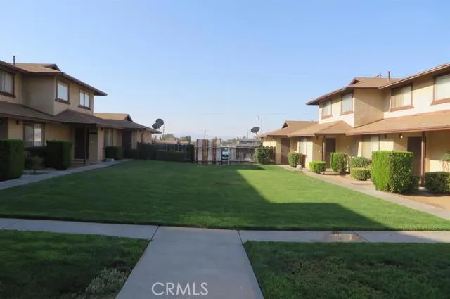 19265 Allegheny Road 2, Apple Valley, California 92307