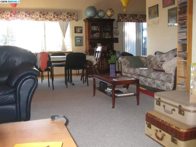 17815 Almond Rd, Castro Valley, California 94546