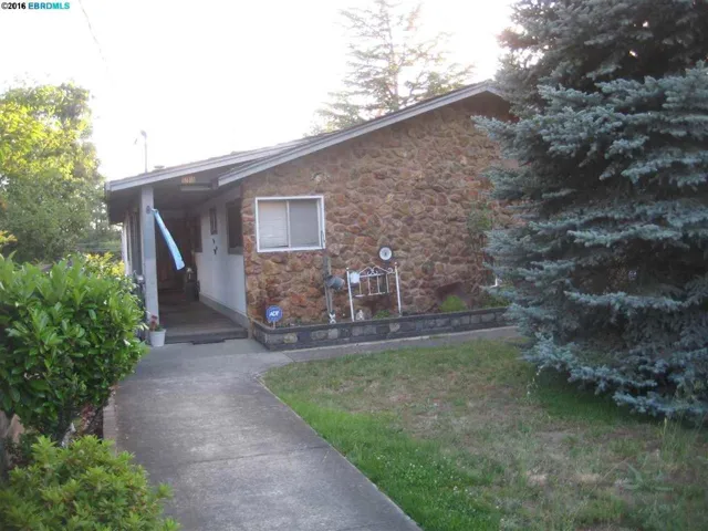 17815 Almond Rd, Castro Valley, California 94546