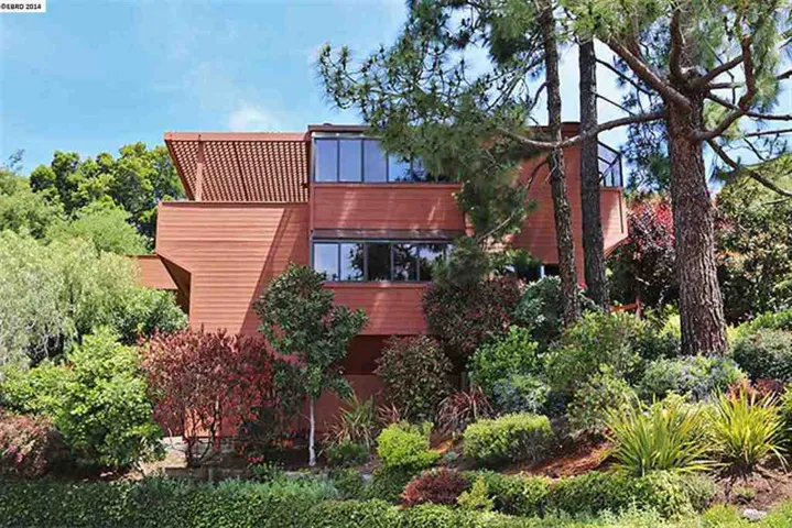 16 Abbott Way, Piedmont, California 94618-2610