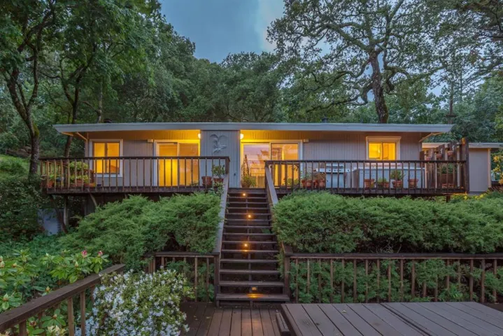 21661 Woolaroc Drive, Los Gatos, California 95033