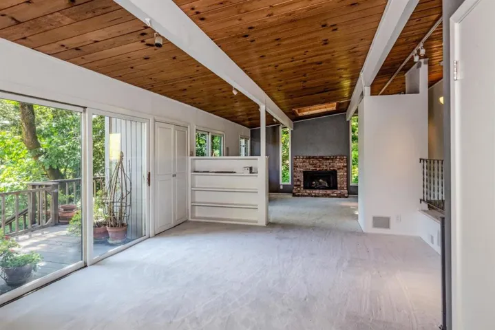 21661 Woolaroc Drive, Los Gatos, California 95033