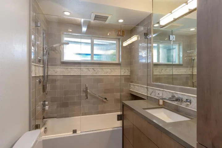 21661 Woolaroc Drive, Los Gatos, California 95033