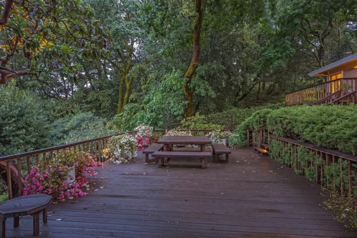 21661 Woolaroc Drive, Los Gatos, California 95033
