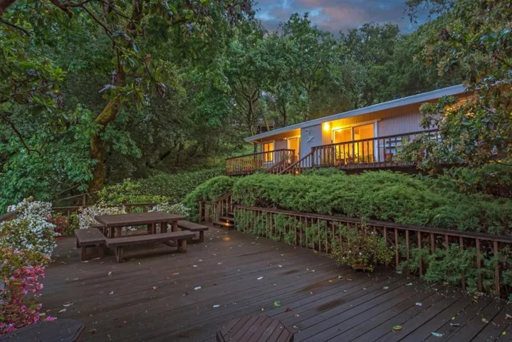 21661 Woolaroc Drive, Los Gatos, California 95033