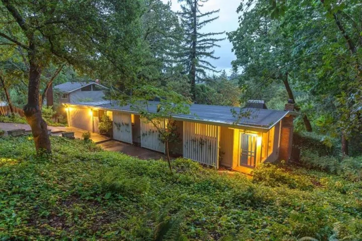 21661 Woolaroc Drive, Los Gatos, California 95033