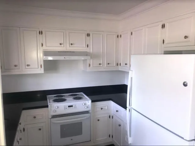 955 Palm, San Mateo, California 94401