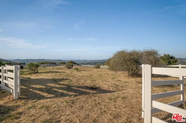 20333 Reigate Road, Topanga, California 90290