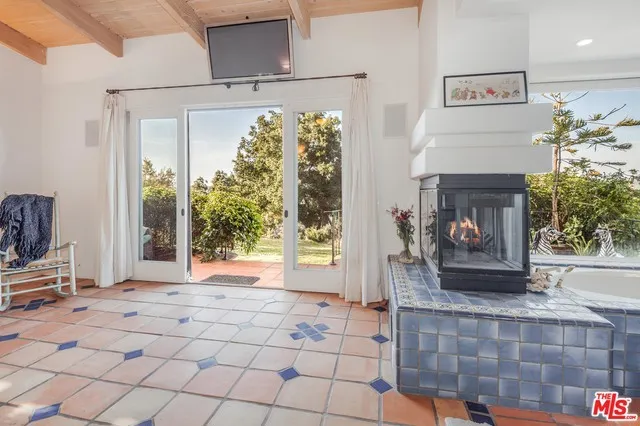 20333 Reigate Road, Topanga, California 90290