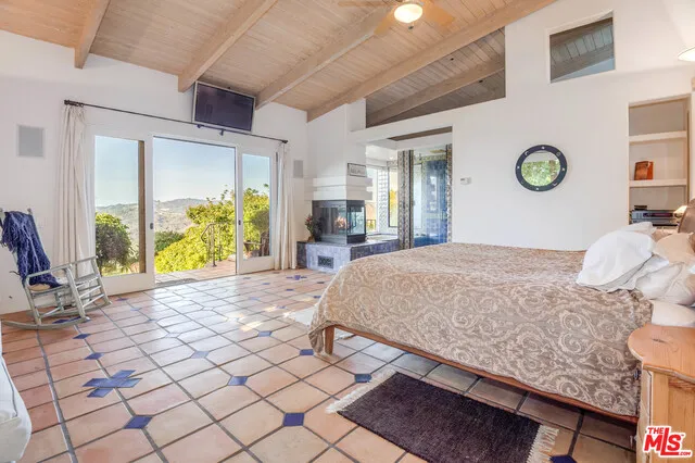 20333 Reigate Road, Topanga, California 90290