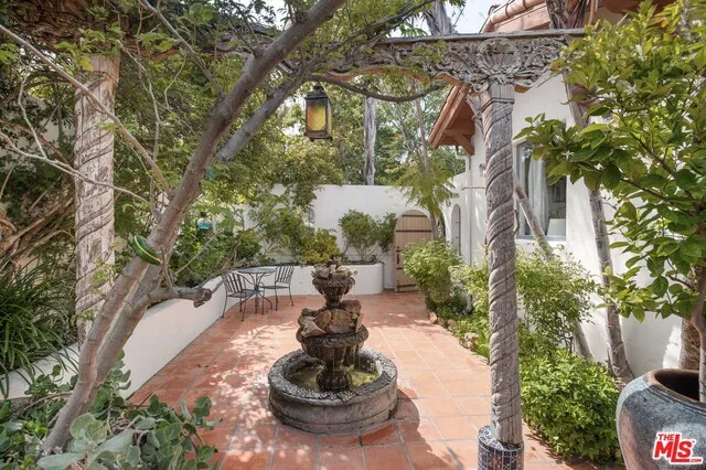 20333 Reigate Road, Topanga, California 90290