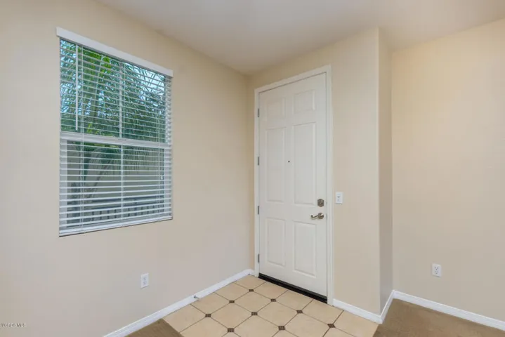 208 Riverdale Ct 712 Camarillo-large-001
