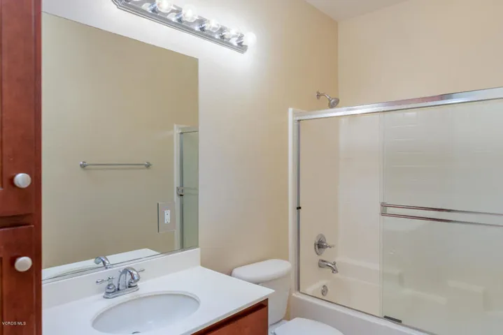 208 Riverdale Ct 712 Camarillo-large-011