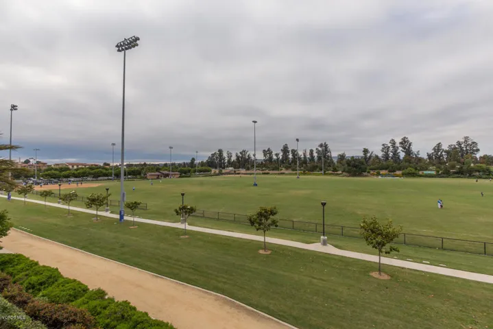 208 Riverdale Ct 712 Camarillo-large-016