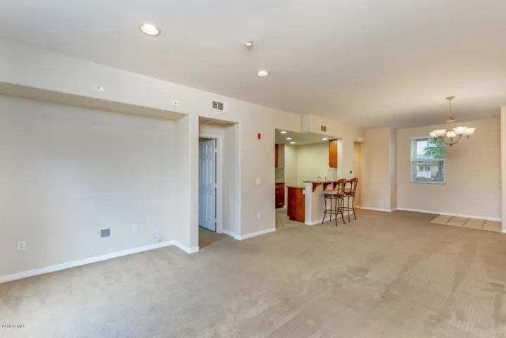 208 Riverdale Ct 712 Camarillo-large-004