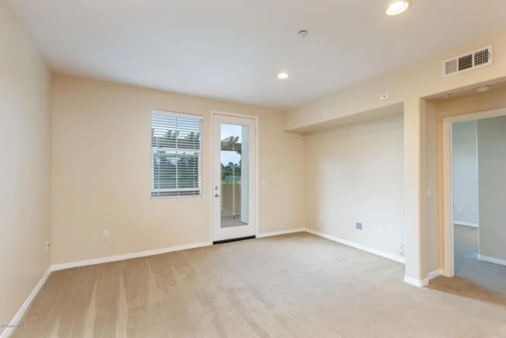 208 Riverdale Ct 712 Camarillo-large-003