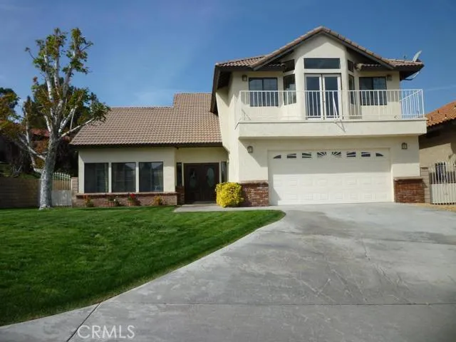 13320 Tamarisk Road, Victorville, California 92395