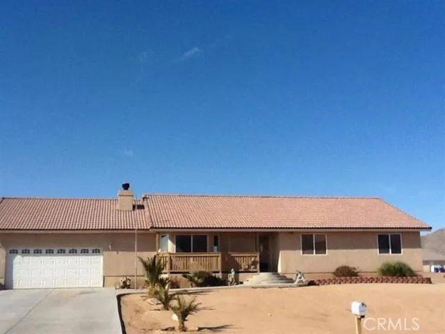 21199 Tepee Road, Apple Valley, California 92307
