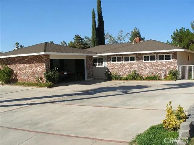 14143 Burning Tree Drive, Victorville, California 92395