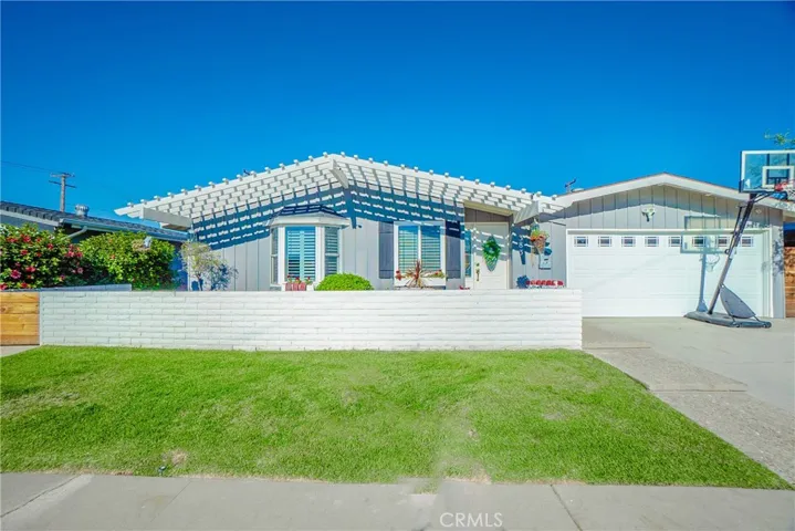 383 N Poplar Street, Orange, California 92868