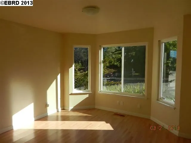 4400 Redwood Rd, Oakland, California 94619-3143