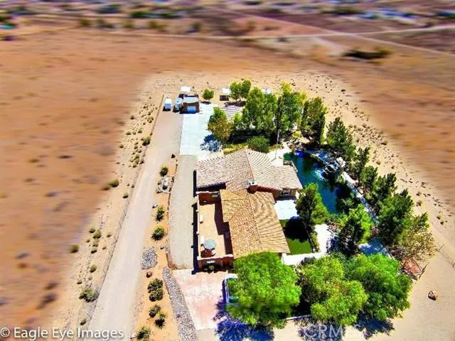 9515 Mesa Vista St. Street, Apple Valley, California 92308