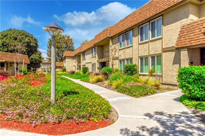 8627 Devon Circle, La Palma, California 90623