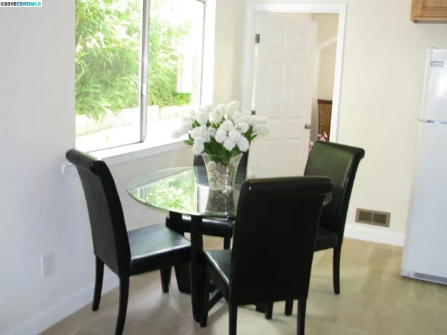 Unit B Dining/Kitchen area