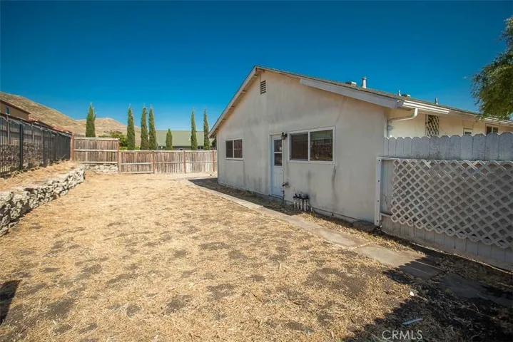 350 Calle Lupita, San Luis Obispo, California 93401