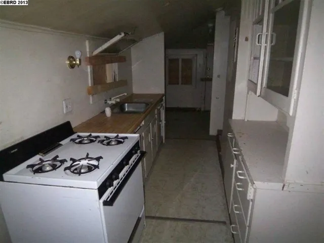 1017 W 4th Street, Antioch, California 94509-1172
