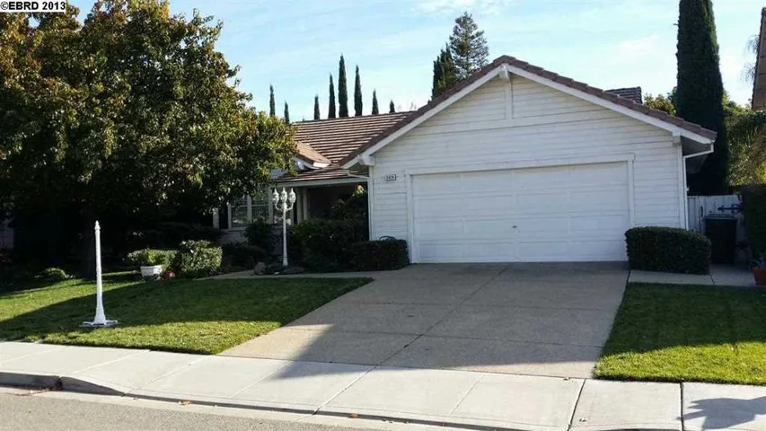 2424 Asilomar Dr, Antioch, California 94531-7765