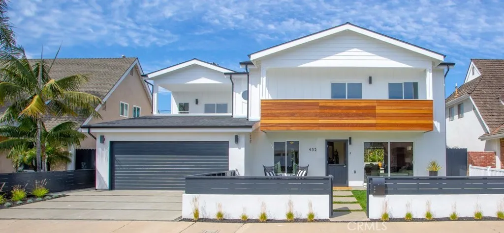 432 16th Place, Costa Mesa, California 92627