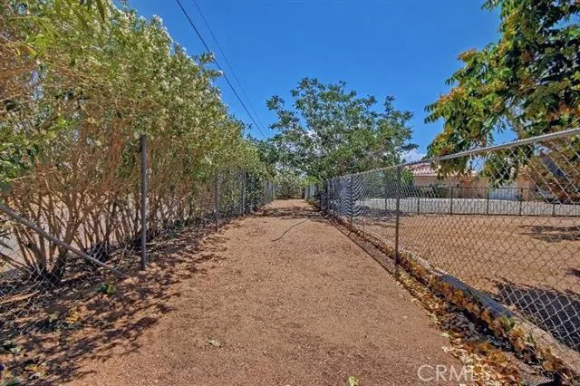 15775 Sultana* (2 Homes)*, Hesperia, California 92345
